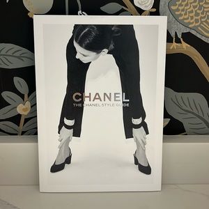 Chanel coffee table book 2024